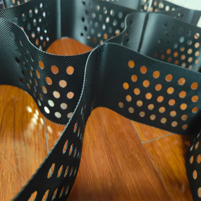 330MM Geocell On Slope Gravel Grid ความแข็งแรงในการดึงสูง เนื้อเยื่อ perforated