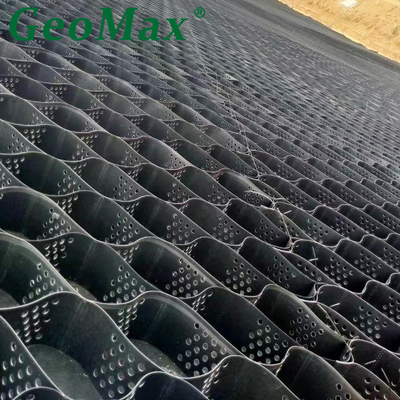 HDPE Geocell GM660-100mm Vegetated Slope Stabilization Grid, 6:1 Slope Ratio In Italy