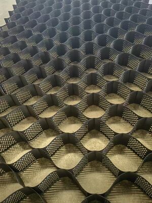 Black HDPE Geocell Reinforcement Grid For Roadbed Soil Stabilization