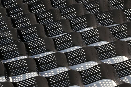 HDPE Plastic Honeycomb Driveway Stabilizer For Pea Gravel 445mm