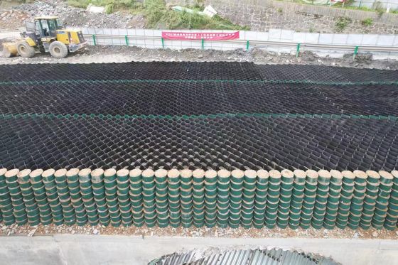 HDPE Geocell ถนนรถยนต์ กรวย Grid Geocell สําหรับดิน Stabilization ผนังยึด