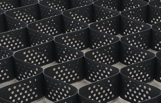 Geocell For Road Construction with Welding Space 445mm and Carbon Black content ≥1.5%