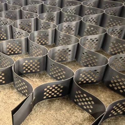 Honeycomb Geocell 75mm For Soil Stabilization Driveway Road Basement Textured