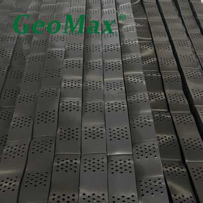 สีดํา HDPE GEOCELL 300MM HEIGHT 712MM สเปซในการปั่นสําหรับระบบป้องกันต้นไม้