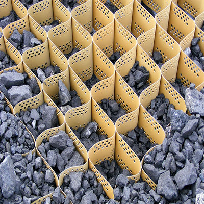 Carbon Black HDPE Geocell 150mm Height 660mm Welding Space 14.2kN/m Peeling Strength Ground Grid