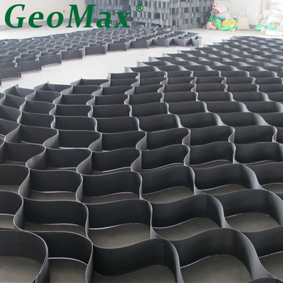 Black & Green HDPE Geocell for Landfill Liner Reinforcement - OIT ESCR, 250mm Height, 600mm Welded Space, ASTM Standard High Quality