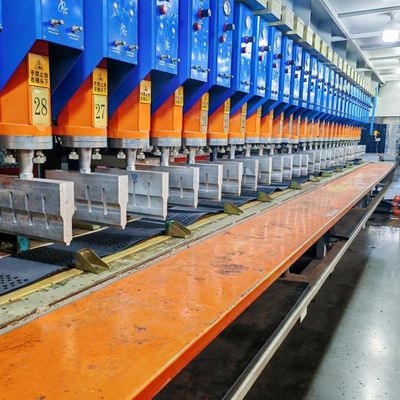 GM100 330 HDPE Geocell For Soft Soil Improvement Drainage Balance Load Spreading