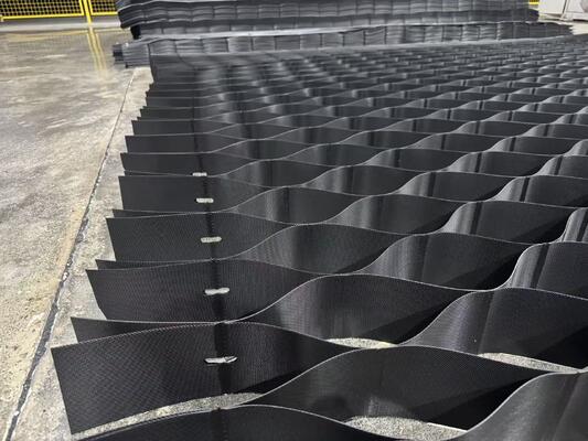 Textured HDPE Geocell Barrier System For Riverbank Erosion Prevention