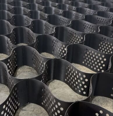 Black HDPE Geocell 200mm 660mm Weld Interval For Embankment Reinforcement