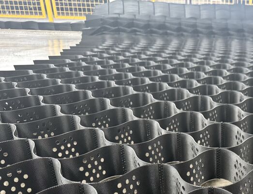 Black HDPE Geocell 100mm 330mm Weld Distance For Railway Subgrade Support