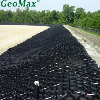 Black HDPE Geocell 200mm Height 445mm Welding Space For Retaining Walls River Walls Gabion Replacement Vegetated Wall