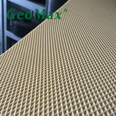 YELLOW HDPE GEOCELL 100MM HEIGHT 445MM WELDING SPACE FOR WAREHOUSING ZONES CAR PARKS