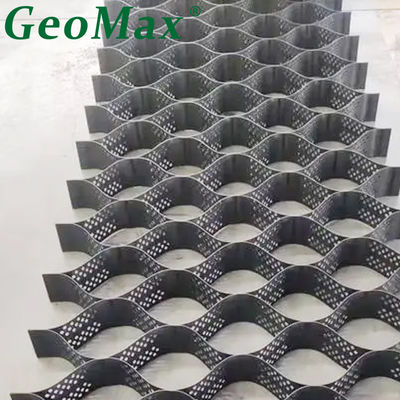 Soil Reinforcement Geocell HDPE Plastic Driveway Solutions 75mm Height 356mm Welded Distance Grid Graves