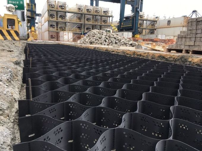 Smooth Textured Perforated HDPE Geocell Gravel Grids Paver CE Certificate 0
